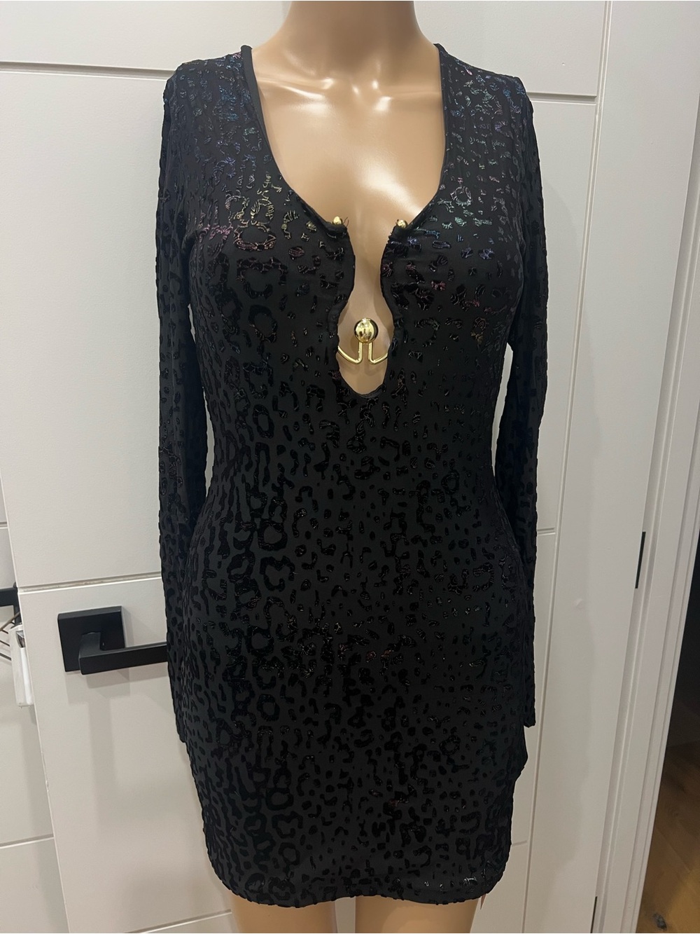 SHEIN Black Long-Sleeve V-Neck Leopard Velvet Mini Dress with Gold Accent